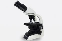 Microscópio Biológico Binocular Infinity Plus